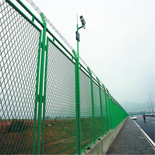 涂塑护栏网 绿色网状隔离栅