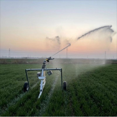 农业喷灌机 增产增收