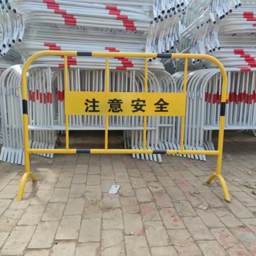 体育赛事临时隔离人群防护栏 出口可移动护栏 春帆定制铁马护栏